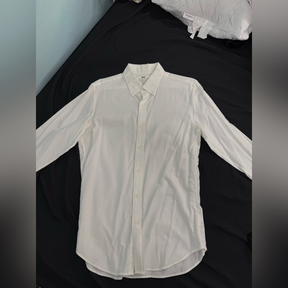 Uniqlo Men's Cream Slim Fit Shirt